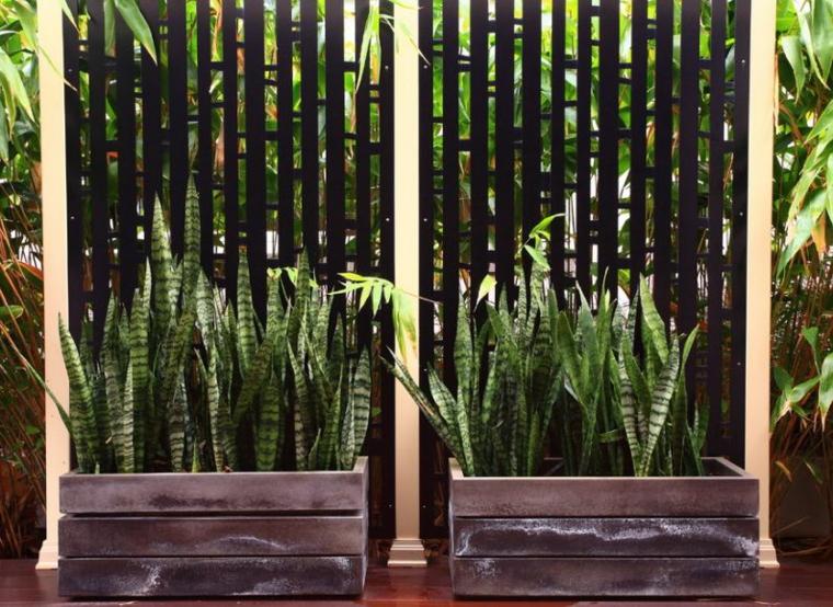 fabriquer un panneau brise vue balcon original terrasse jardiniere bois decoration exterieur moderne