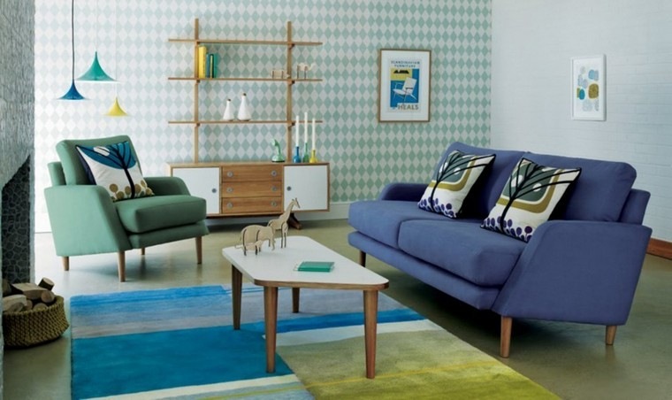 idée salon zen canapé bleu luminaire tapis de sol table basse bois