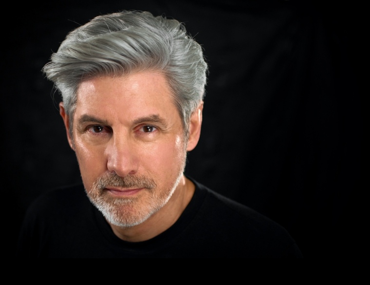 coupe homme moderne printemps cheveux gris stylises resized