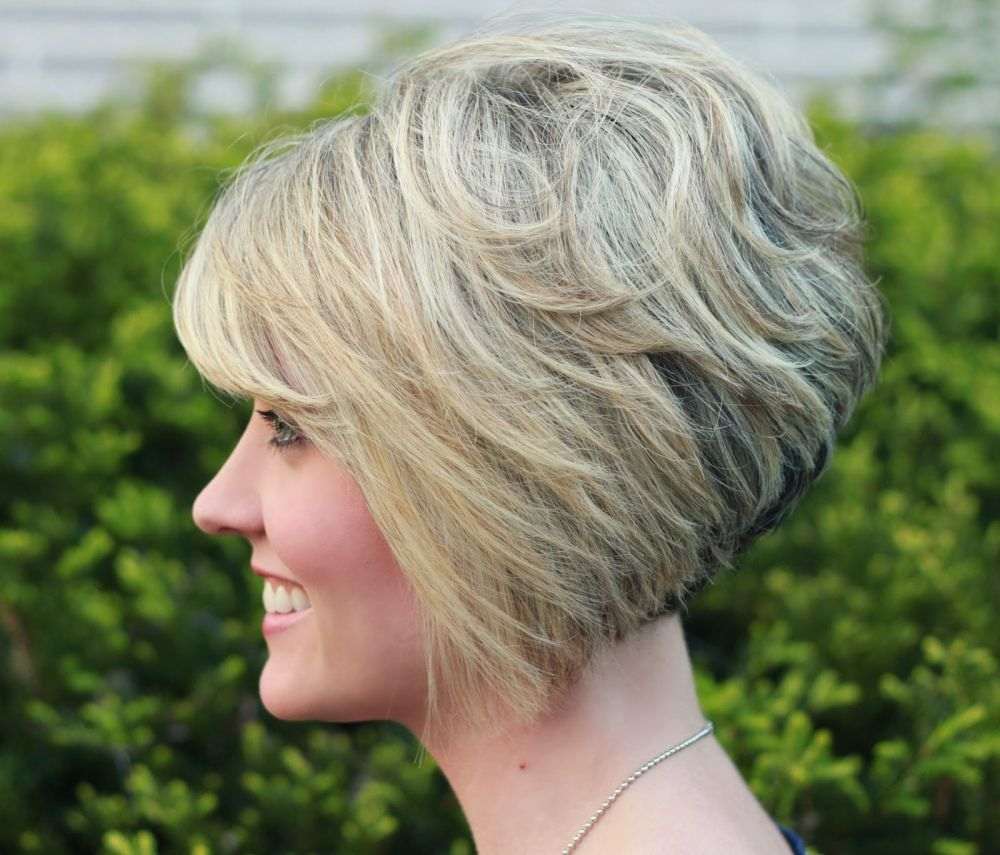 coupe sophie davant blonde profil racines noires