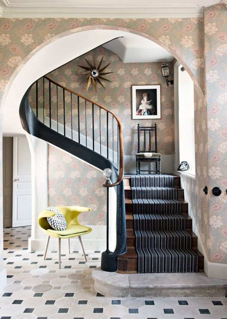 escalier moderne marches bois deco papier peint mural tapis long 