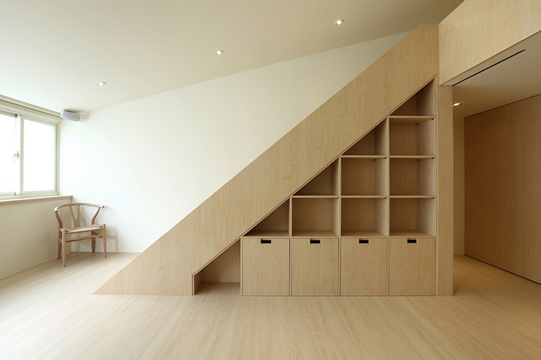 intérieur moderne espace optimisation idée tiroirs bois design épuré