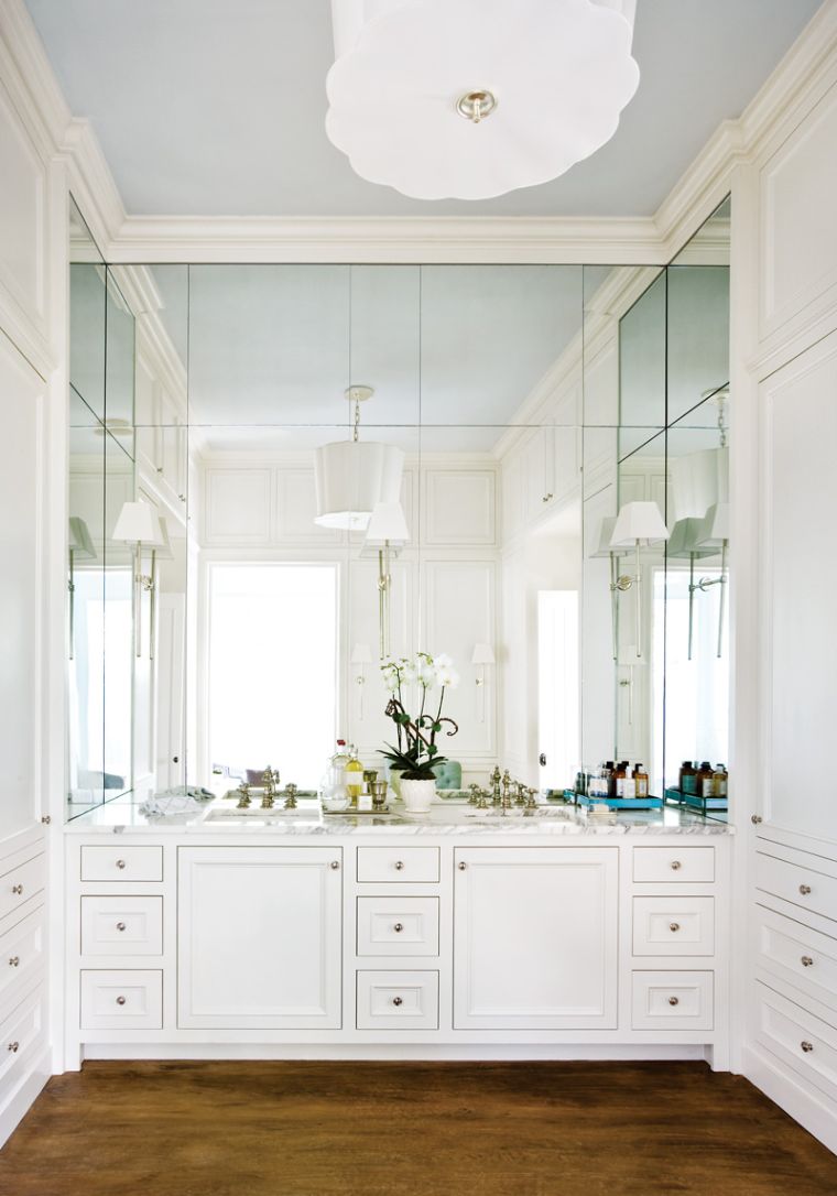 grand miroir contemporain decoration murale originale salle de bain meuble bas blanc