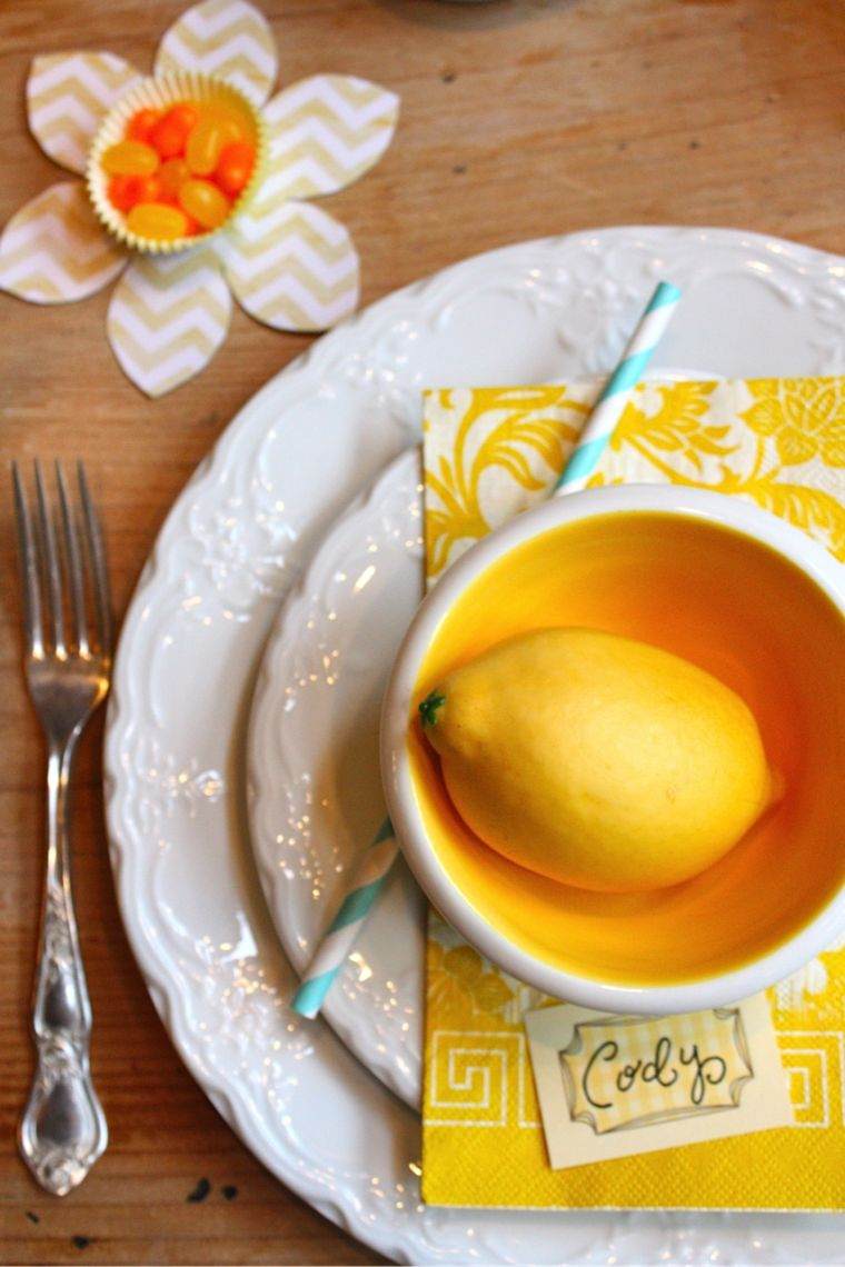 idée déco table printemps couleurs fete citron vaisselle art de table