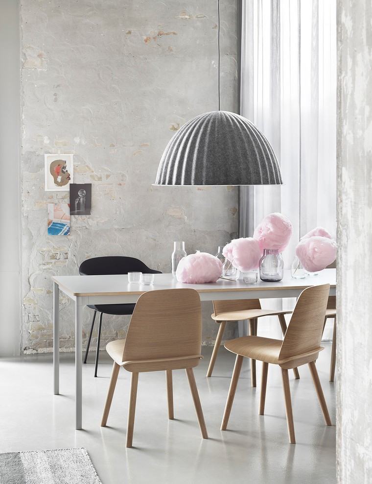 intérieur moderne salle à manger idée chaise bois muuto luminaire suspension