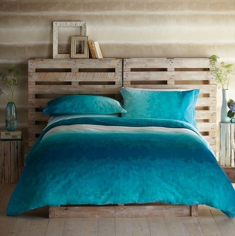 meuble en palette de bois comment faire une tete de lit bois idee deco recup