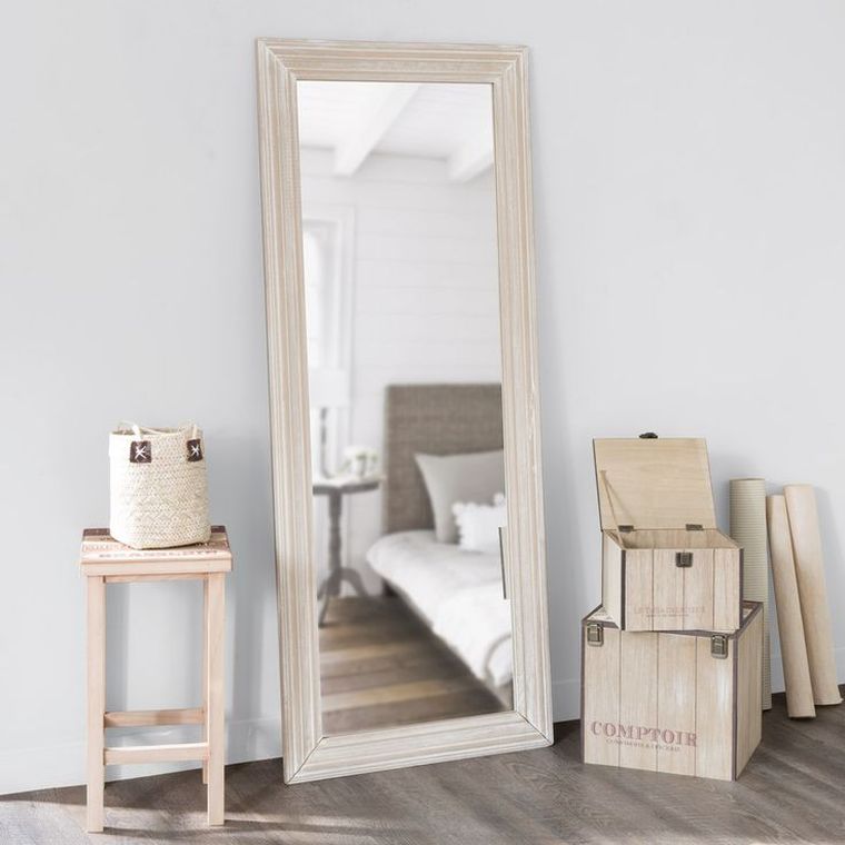 modele miroir bois chambre naturelle design contemporain idee decoration