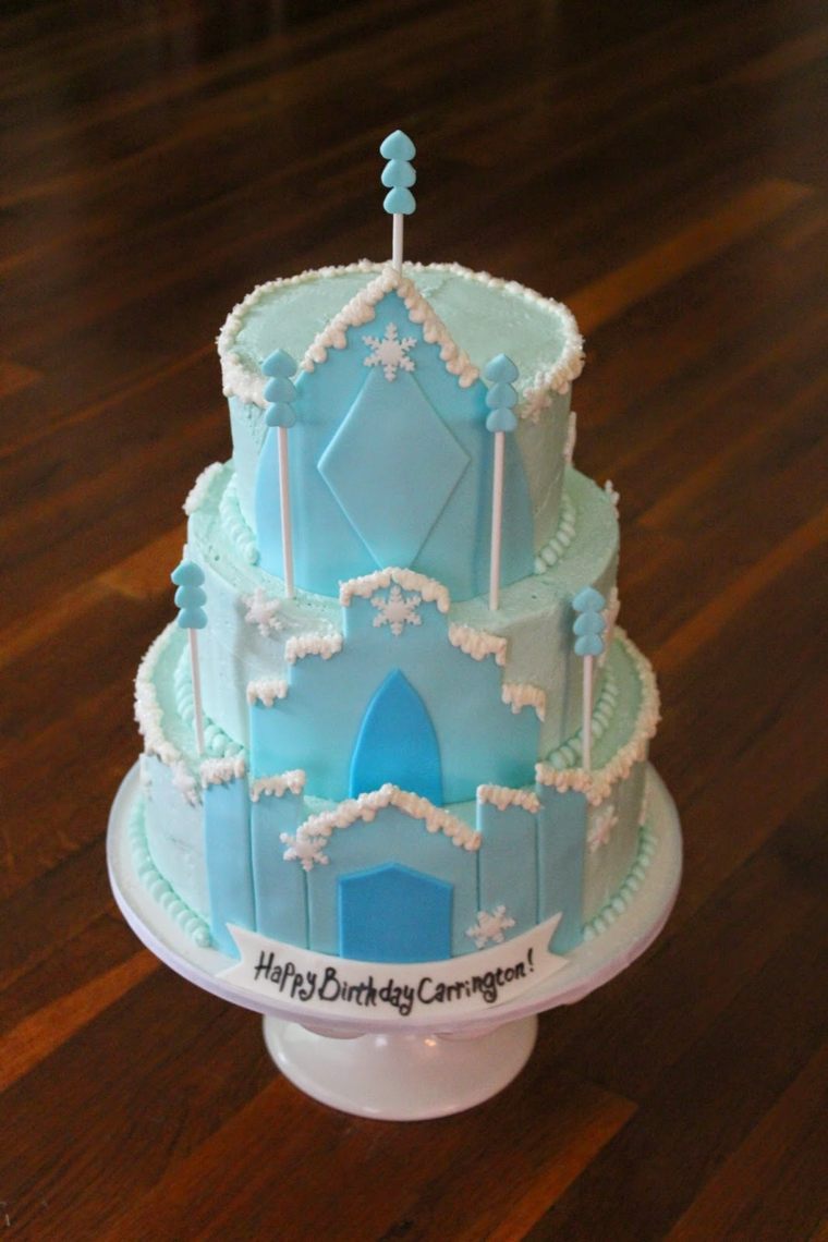 reine des neiges gâteau thématique anniversaire spécial
