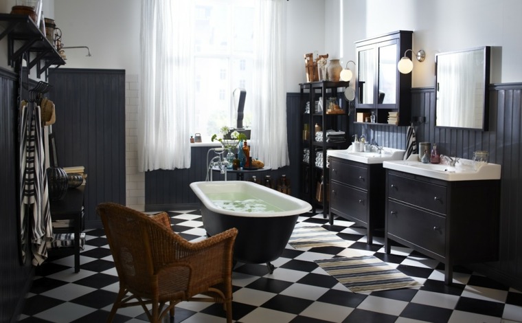 idee salle de bain noir et blanc meubles vasques baignoires
