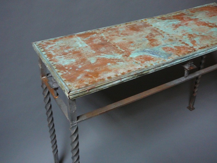table cuivre vert de gris idée intérieur design table vintage