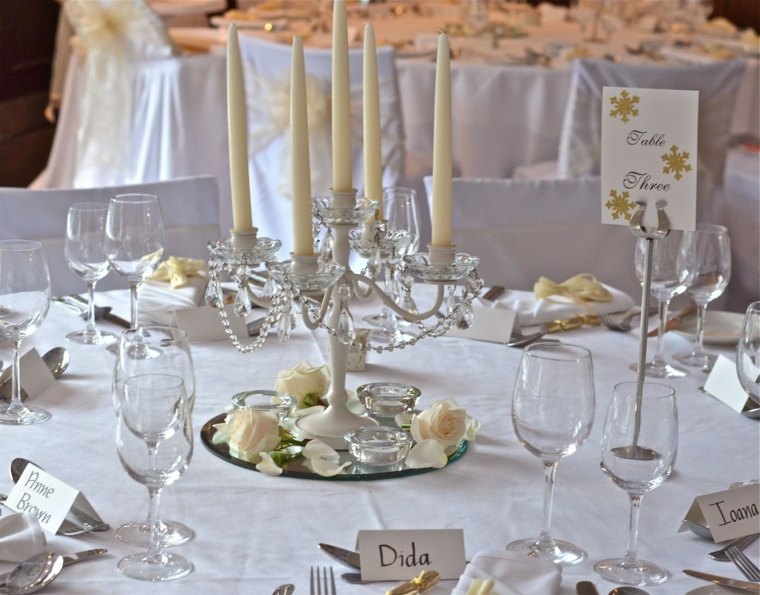 centre-de-table-mariage-table-ronde-chandelier-grand-resized