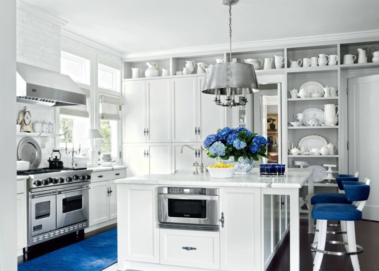 cuisine-en-l-moderne-palette-de-couleur-deco-blanc-bleu-idee