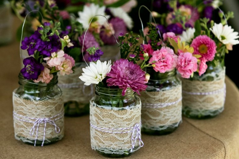 deco-mariage-champetre-bouquets-fleurs-couleurs-dentelle