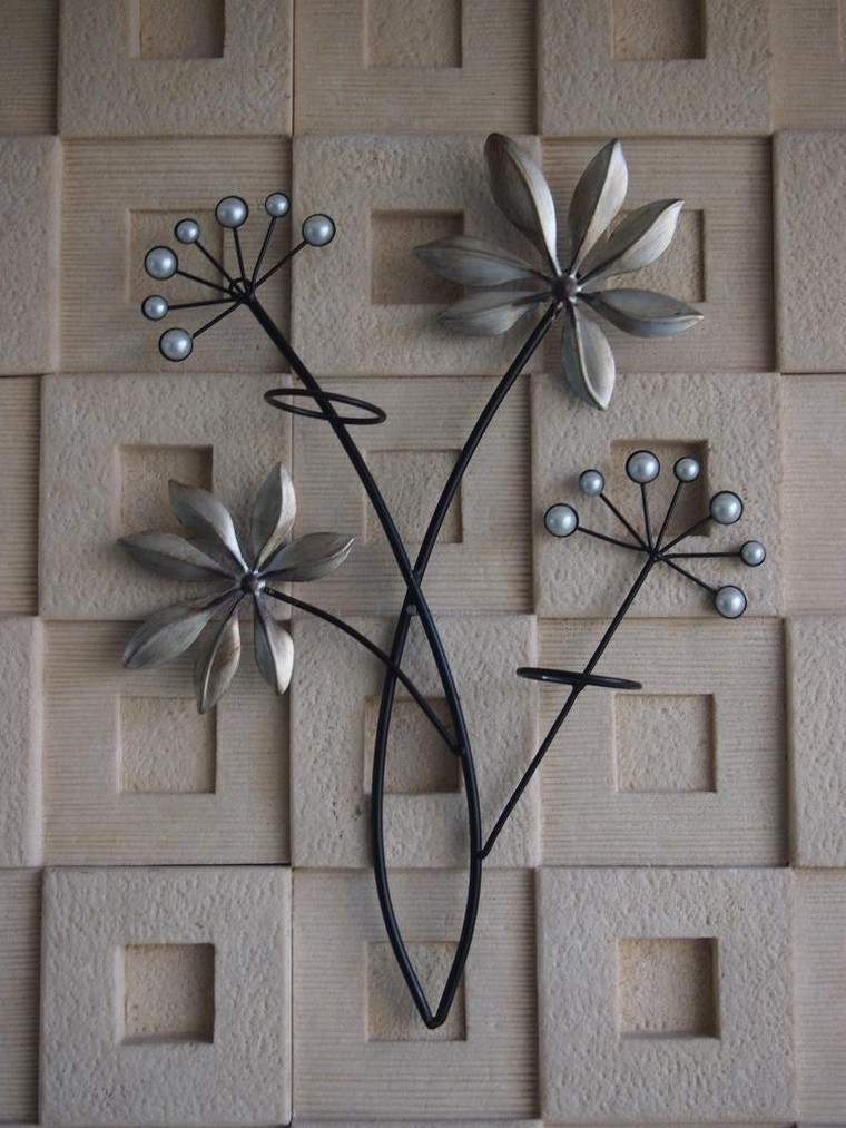 mur deco idée fleurs métal décorer mur