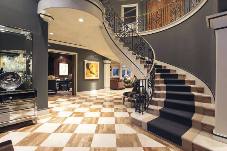escalier en colimaçon-marbre-luxe-maison