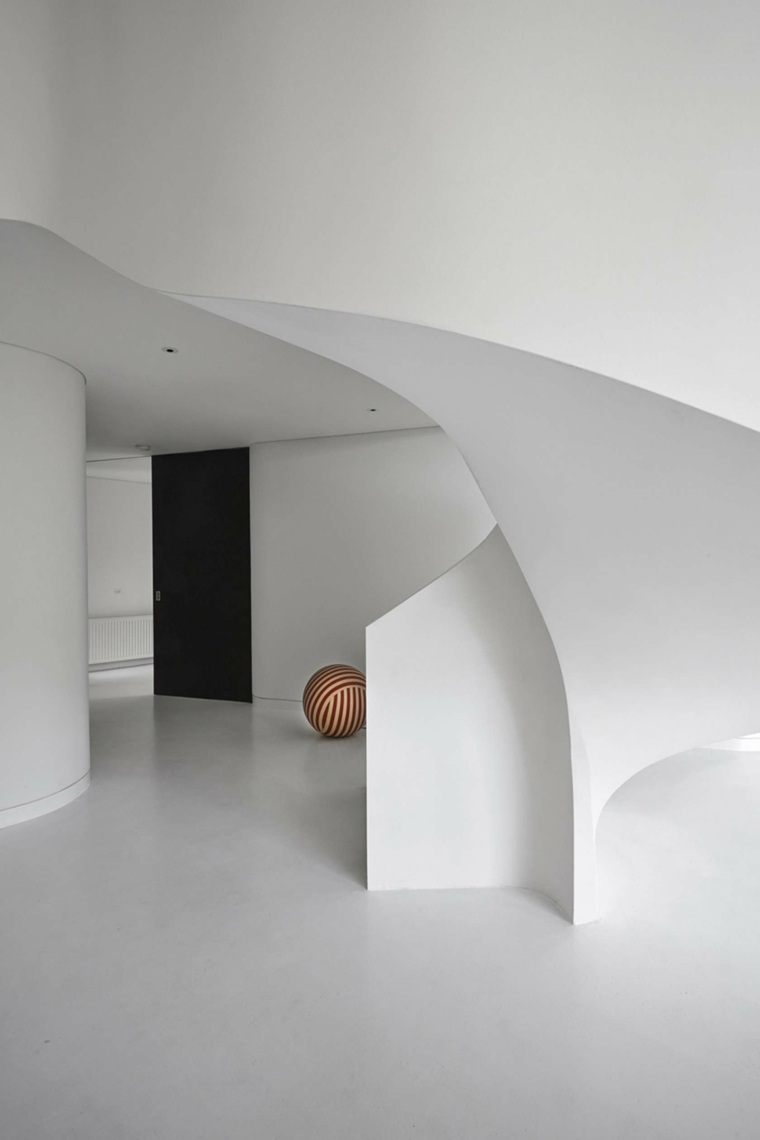 escalier-moderne-blanc-decoration-interieure-design-blanc