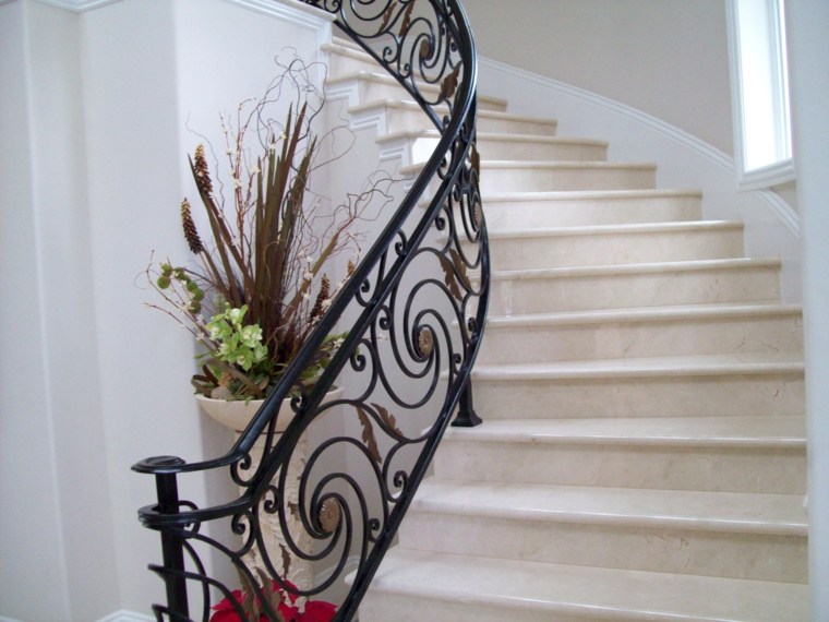 escalier retro vintage spirale marbre fer