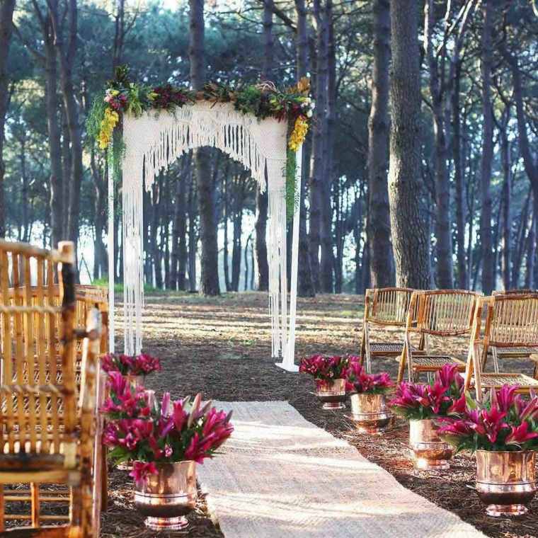 mariage-boheme-chic-ceremonie-exterieur-deco-macrame-fleurs