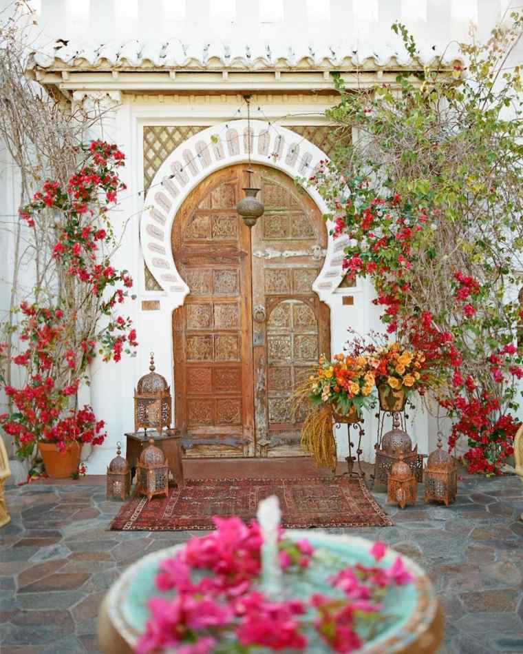 mariage-boheme-chic-fleurs-decoration-exterieur-idee-terrasse