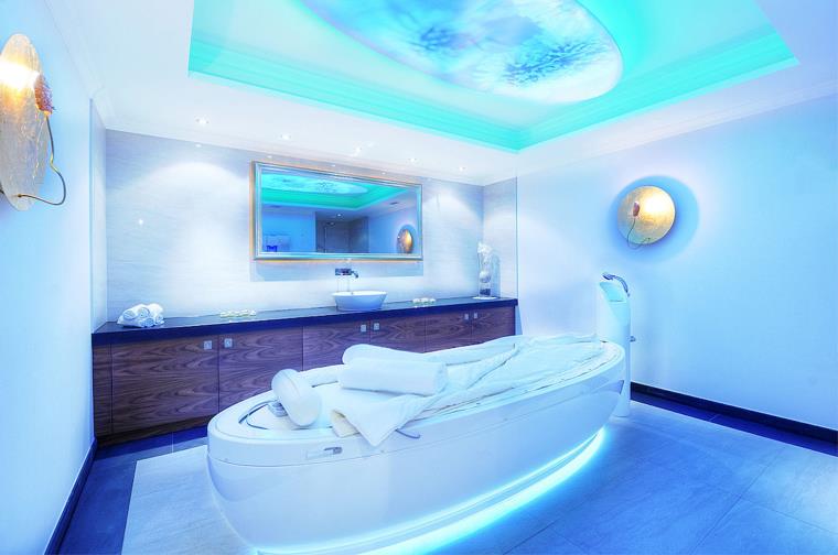 salle-de-bain-cocooning-couleur-mer-relax