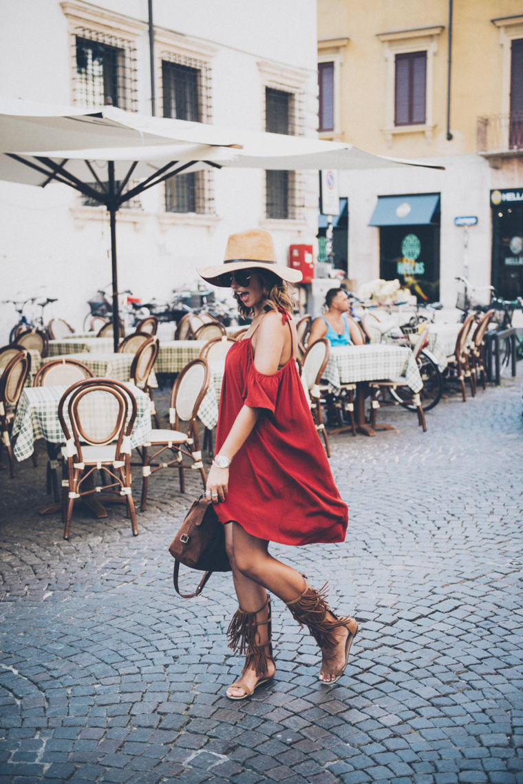 style hippie chic robe courte rouge femme tendances printemps ete