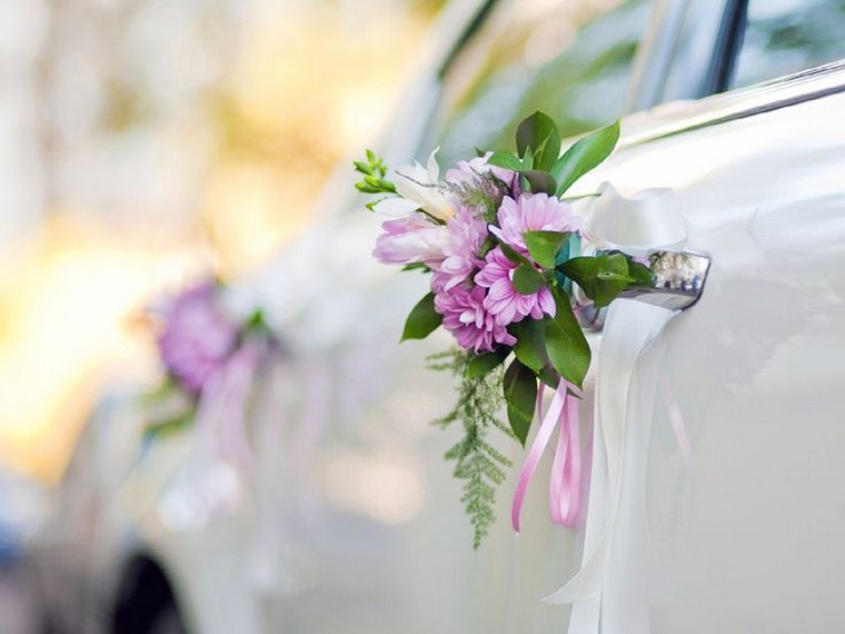 deco-fleurs-idees-voiture-mariage