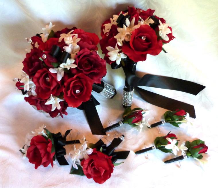 déco-mariage-blanc-et-rouge-bouquet-boutonnieres-roses