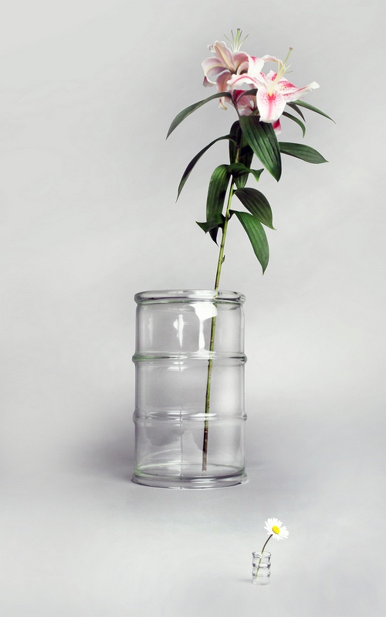 idee-deco-grand-vase-transparent-neil-conley-oil drum-vase-design