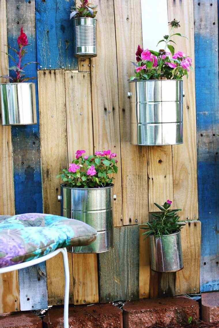 jardin-vertical-mur-palette-de-bois-peinture-idee