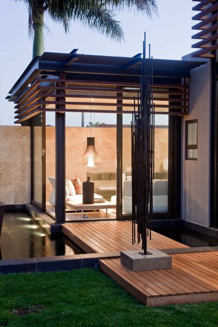 pergola-moderne-terrasse-devant-maison-bois