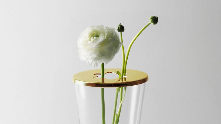 idée déco grand vase transparent vase-focus-magnus-lofgren-design-deco