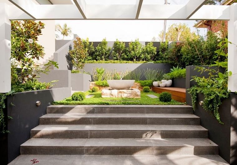 aménagement jardin en pente terrassement exterieur-moderne-photos