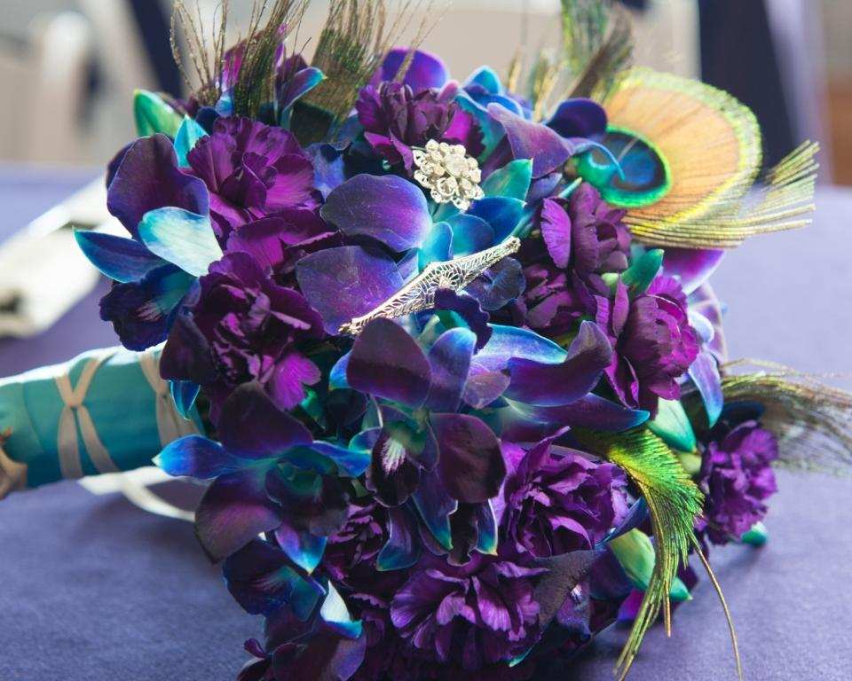 theme-paon-fleurs-violet