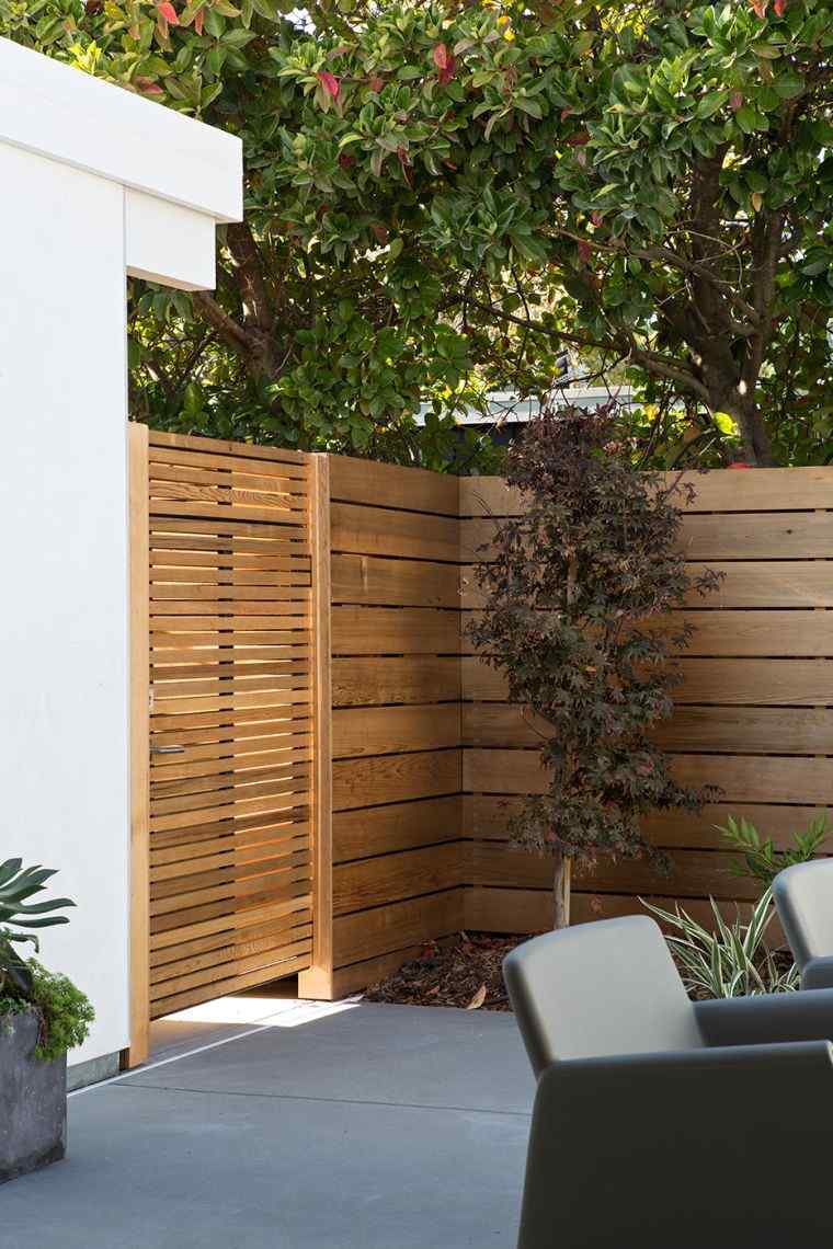 clôture de jardin en bois portillon-exterieur-deco-nature-idees