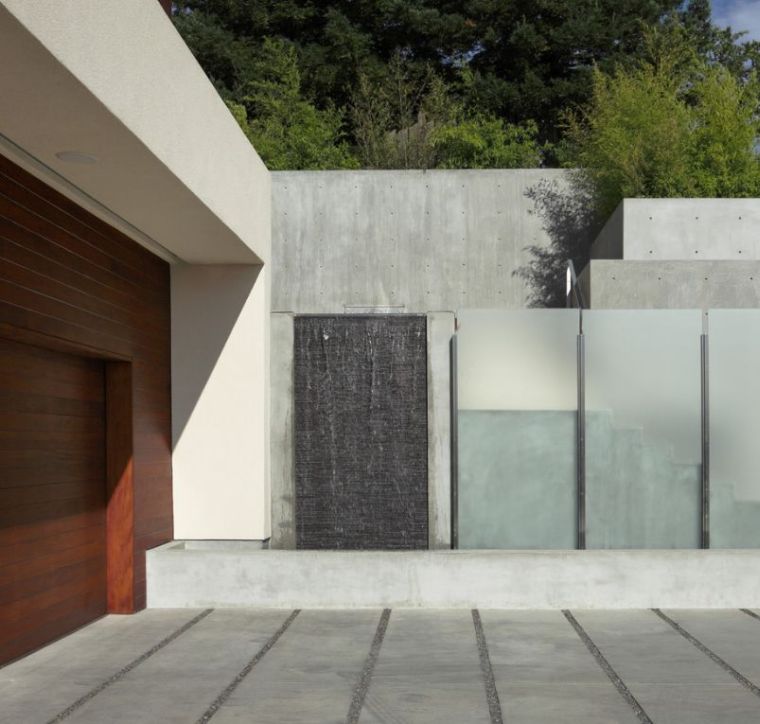 mur d'eau jardin-design-moderne-beton-verre-idee
