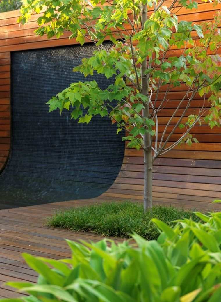 mur d'eau moderne-deco-jardin-cloture-bois