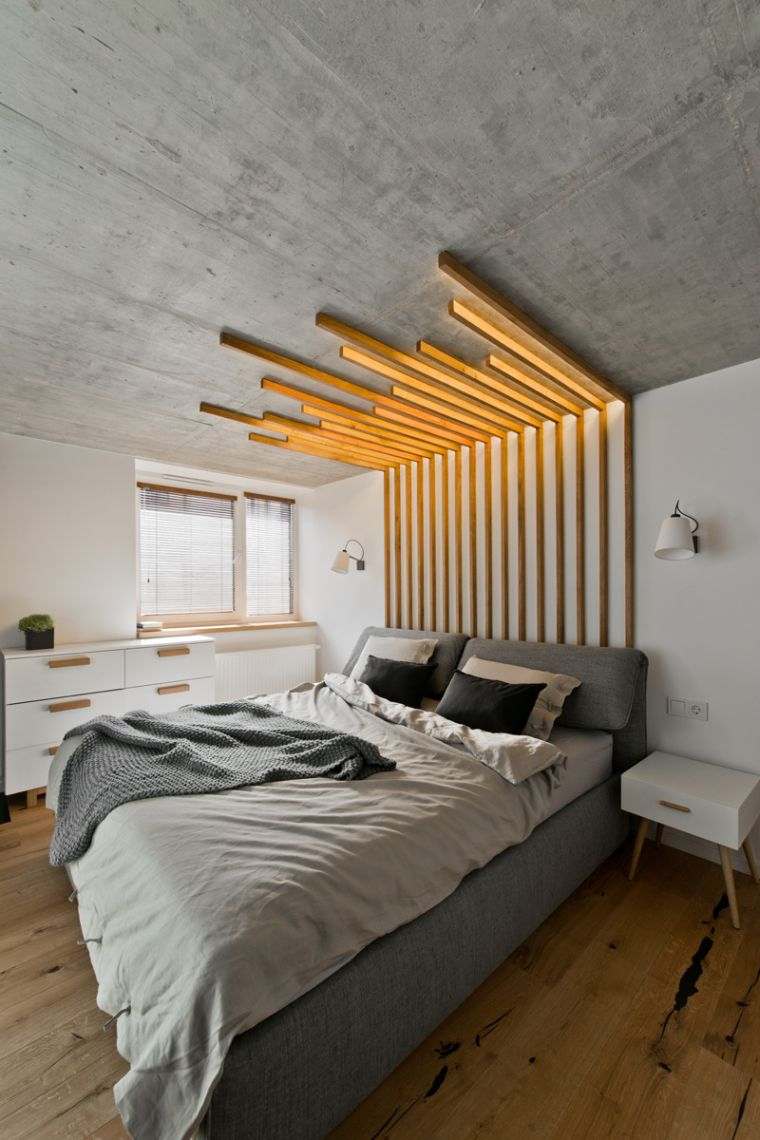 suite parentale moderne-mur-beton-tete-de-lit-bois