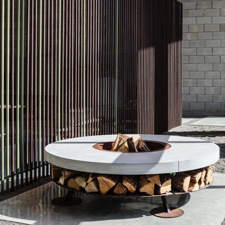cheminee-d'exterieur-design-moderne-brasero-rond-bois