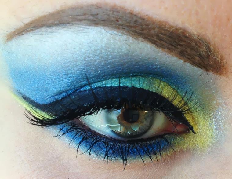 Tuto maquillage fard-yeux-couleurs-contraste