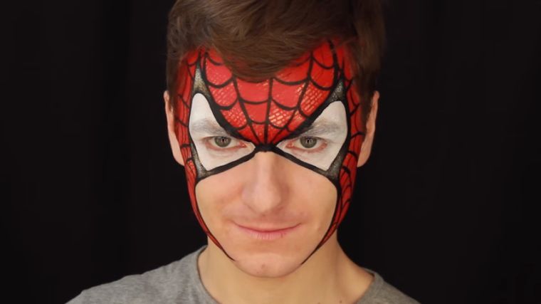 idee-halloween-maquillage-homme-tuto-spiderman-facile