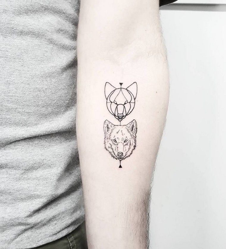 Zoom on the Wolf Tattoo: Meanings, Legends and Concepts