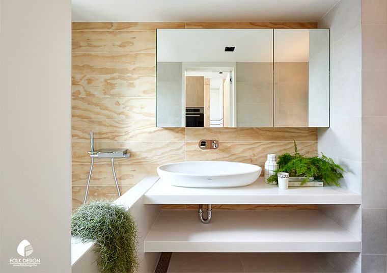 mobilier-salle-de-bain-haut-miroir-vasque-portes-idee