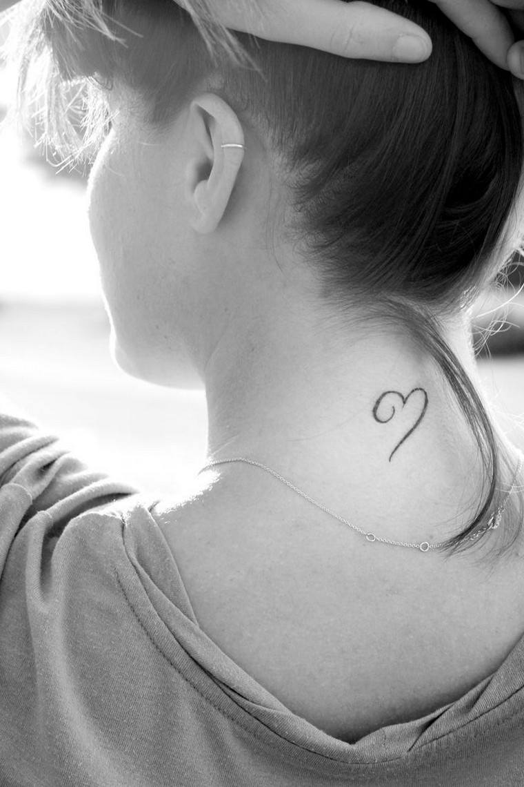 nuque-tatouage-coeur-femme-tatouage-idee