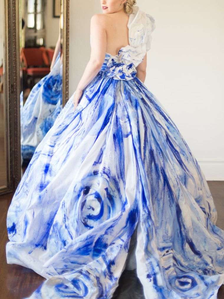 robe-de-mariage-bleu-blanc-princesse-photo