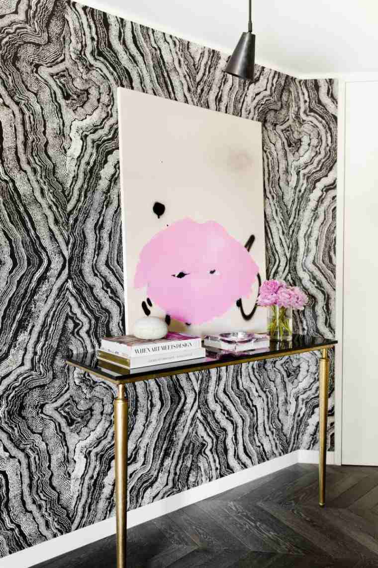 rose-et-gris-idee-deco-chambre-console-peinture-metallisee