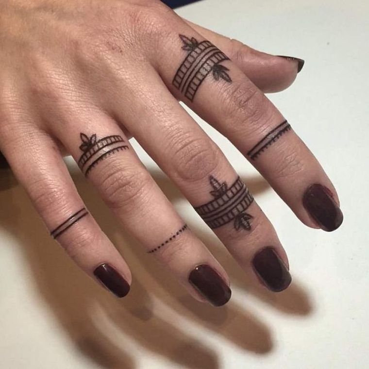 tatouage bague doigts-modele-mariage