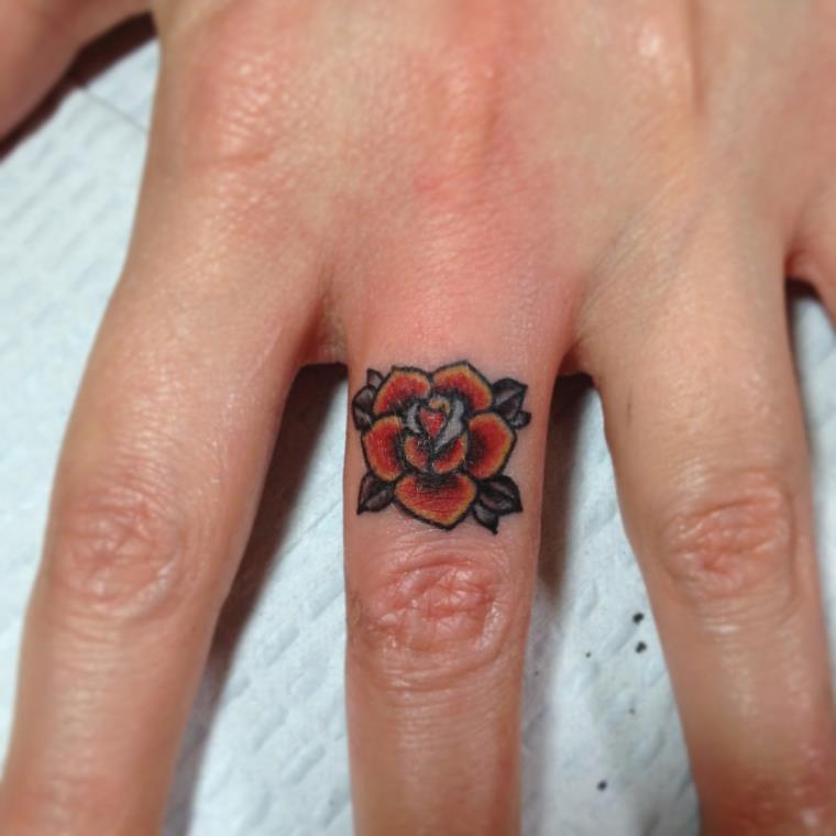 tatouage-couleurs-rose-rouge