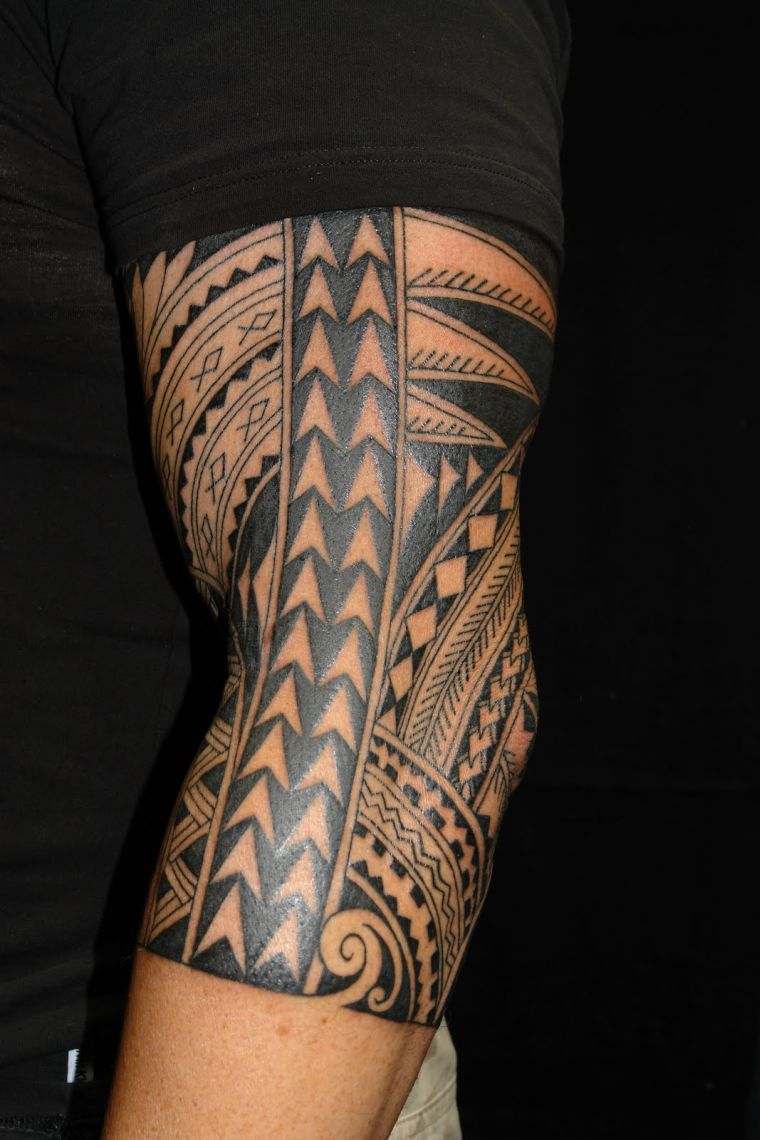 tatouage-hawaii-tribal-tattoo-homme