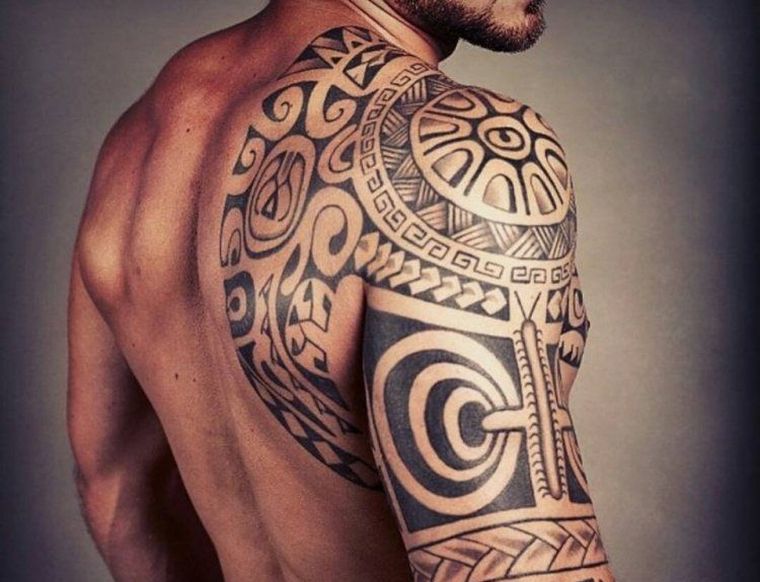 tatouage maorie homme-bras-epaule-modele
