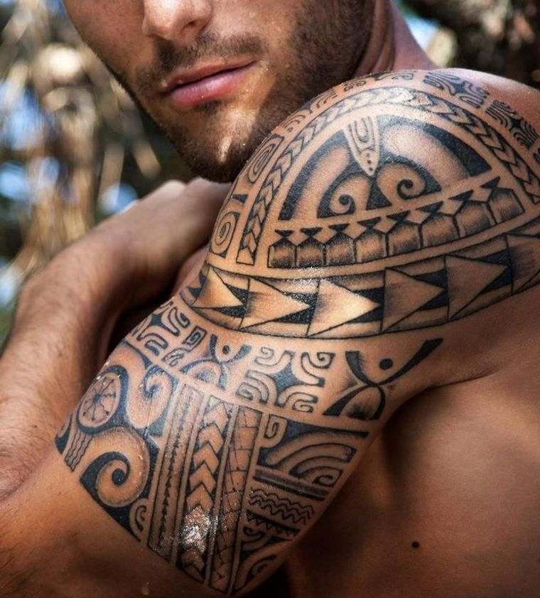tatouage maorie signification-motif-bras